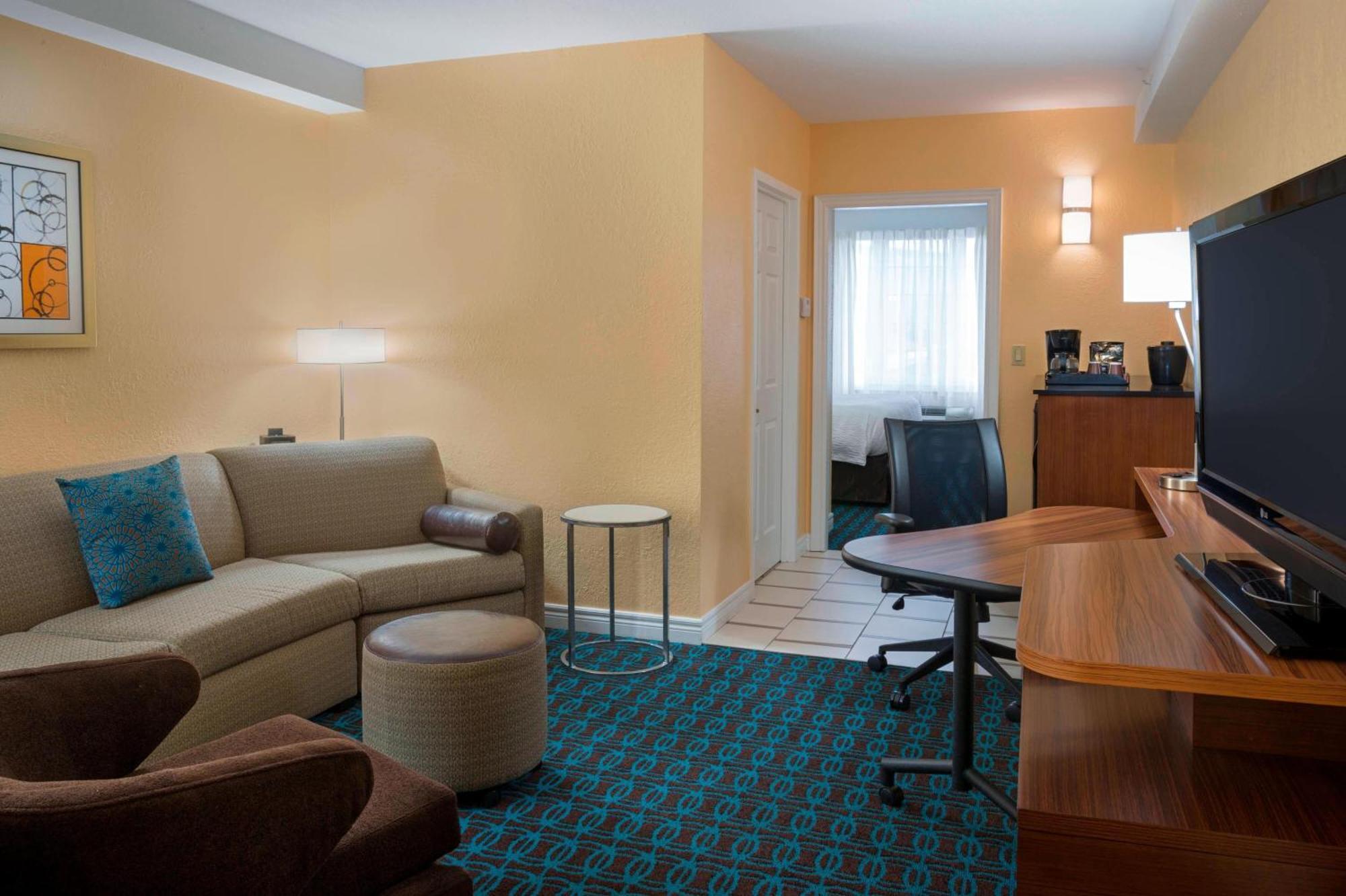 Fairfield Inn & Suites By Marriott Ottawa Kanata Екстер'єр фото