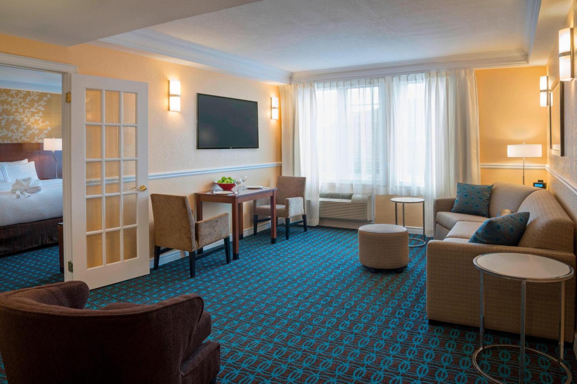 Fairfield Inn & Suites By Marriott Ottawa Kanata Екстер'єр фото